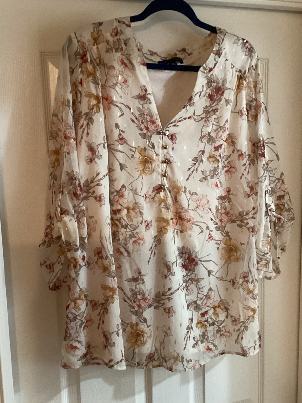 Sara Michelle Ivory Floral V-Neck Blouse